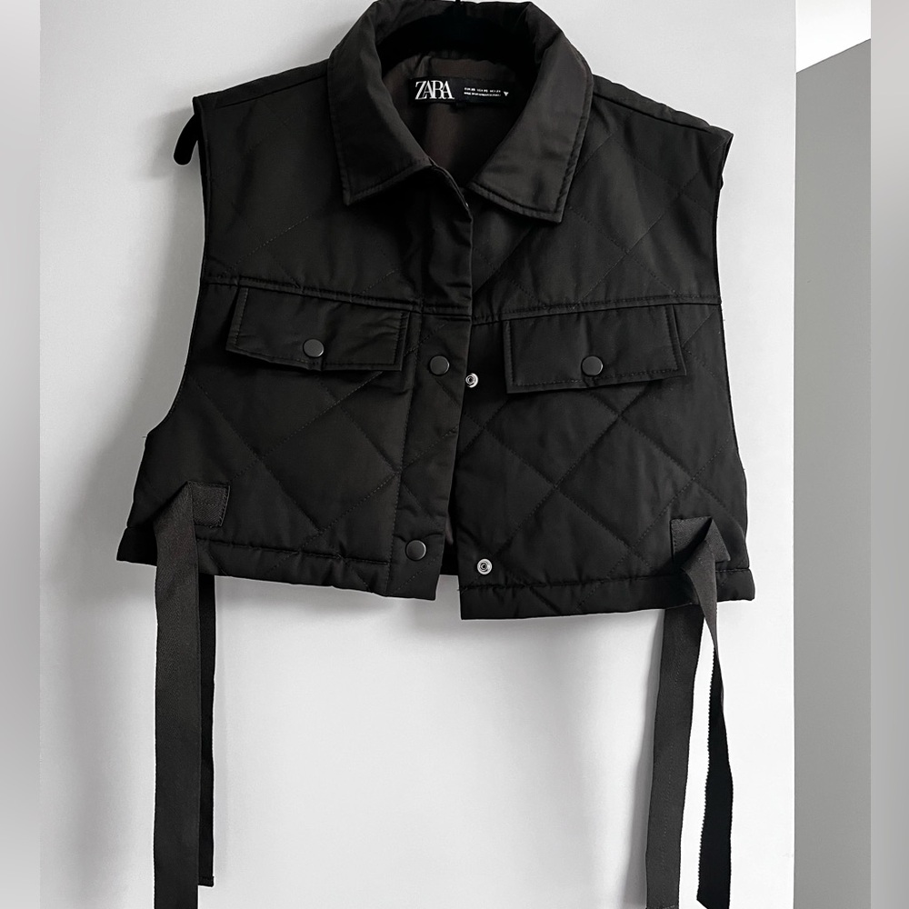 Army Green Zara Vest!